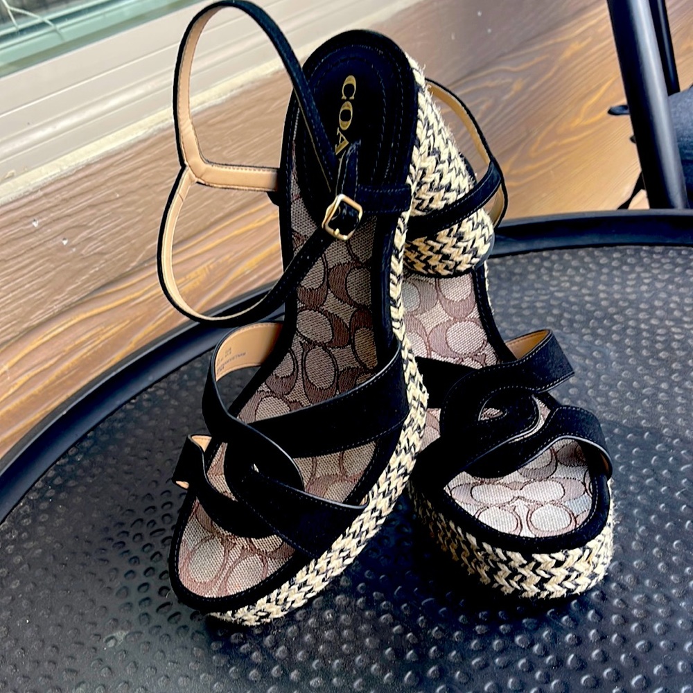 Size 11 coach heels black